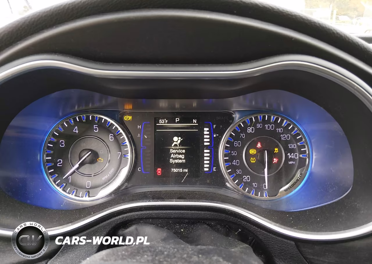 2016 Chrysler 200 Limited VIN:1C3CCCAB5GN102014 - 7