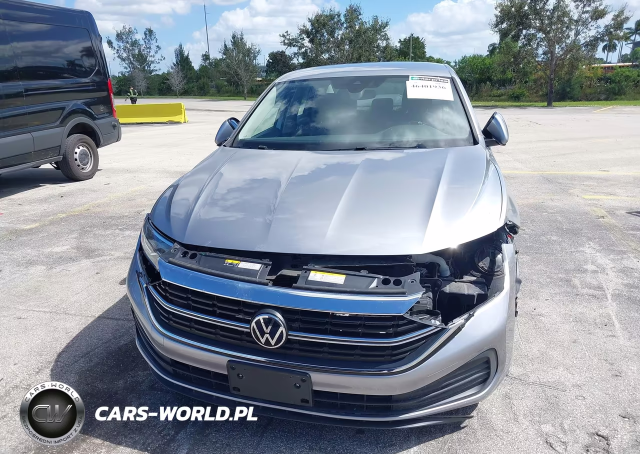 2024 Volkswagen Jetta 1.5T S VIN:3VW5M7BU7RM093139 - 13