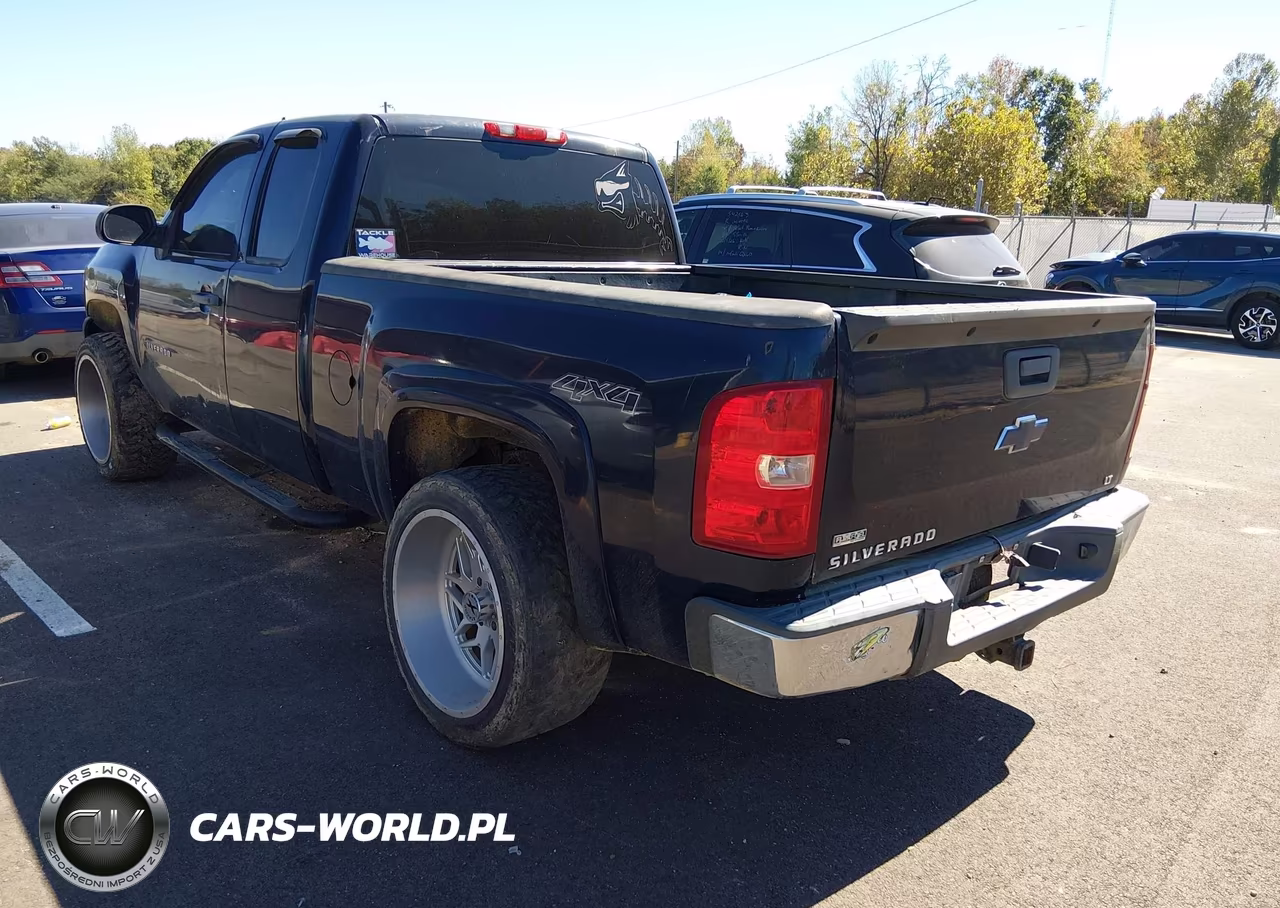 2010 Chevrolet Silverado 1500 Lt VIN:1GCSKSE33AZ146844 - 3
