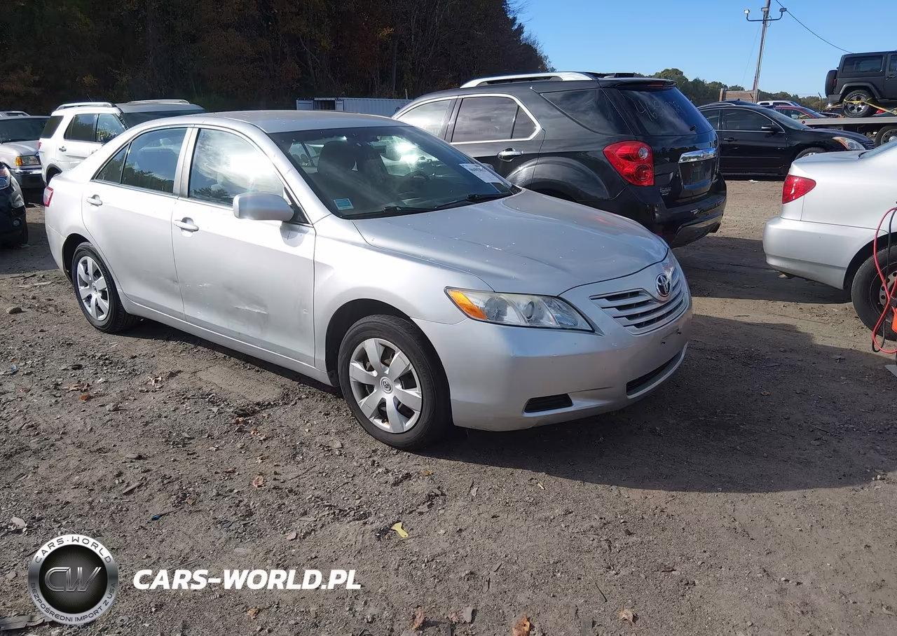 2008 Toyota Camry Le – zdjęcie 1 z 10