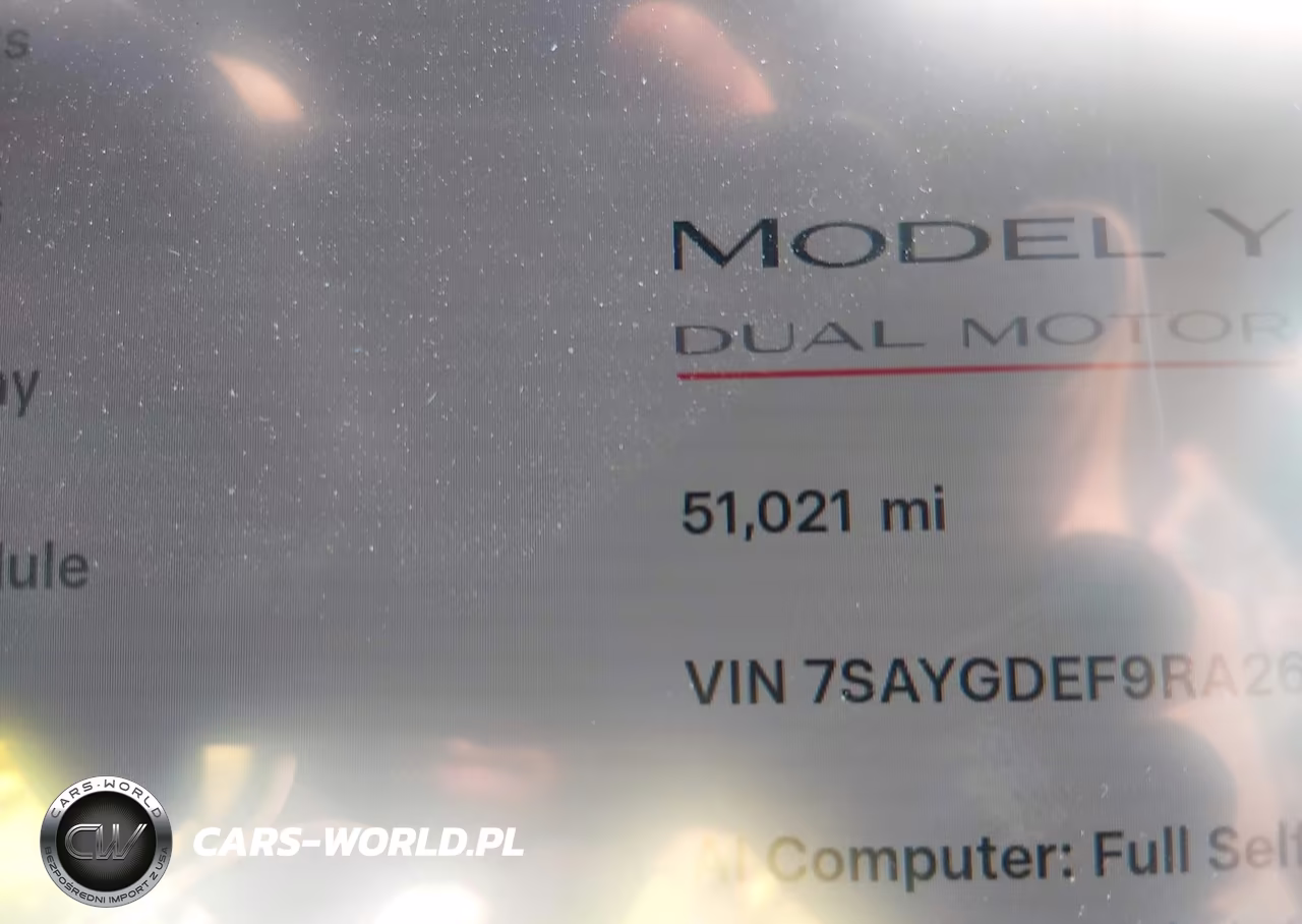 2024 Tesla Model Y Performance Dual Motor All-Wheel Drive VIN:7SAYGDEF9RA264898 - 14