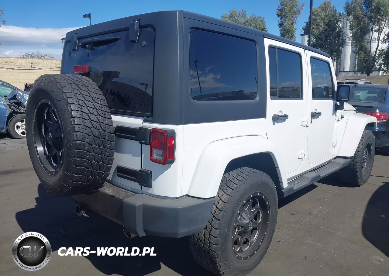 2012 Jeep Wrangler Unlimited Sahara VIN:1C4HJWEG8CL132886 - 4
