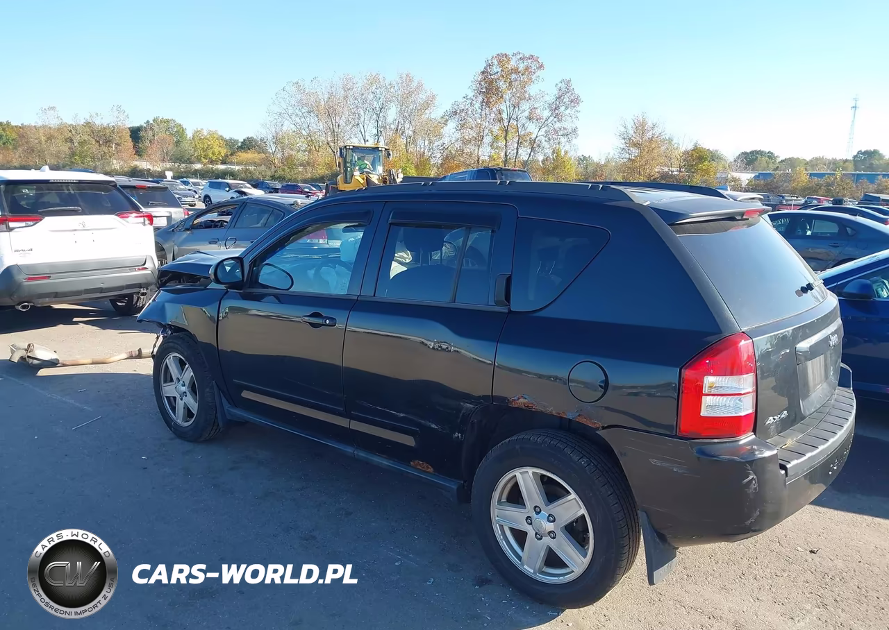 2010 Jeep Compass Sport VIN:1J4NF4FB8AD512923 - 3
