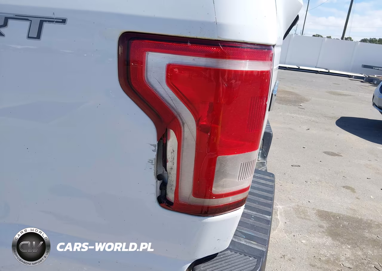 2017 Ford F-150 Xlt VIN:1FTEW1CF2HKD11827 - 6