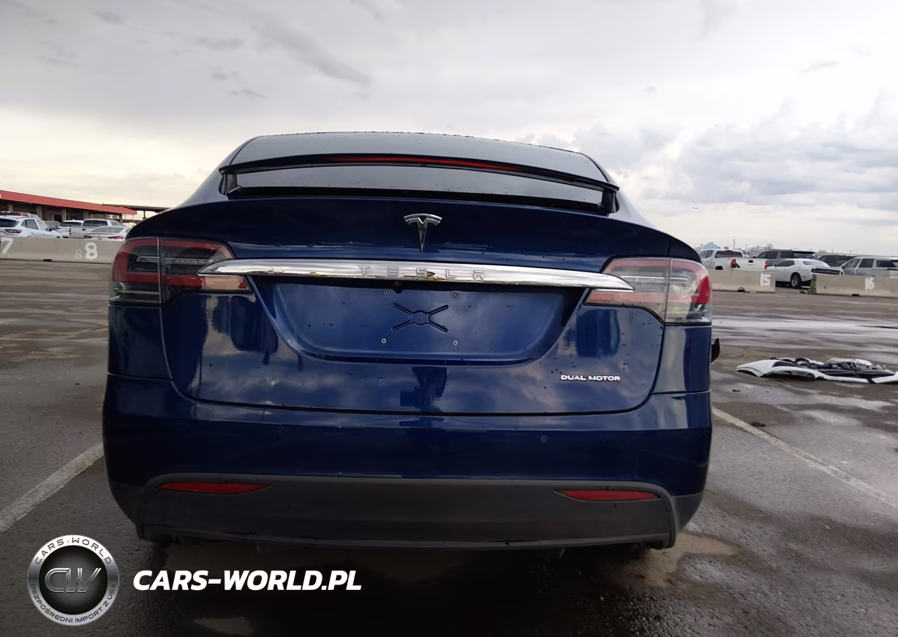 2020 Tesla Model X Long Range Dual Motor All-Wheel Drive-Long Range Plus Dual Motor All-Wheel Drive VIN:5YJXCAE25LF303240 - 17