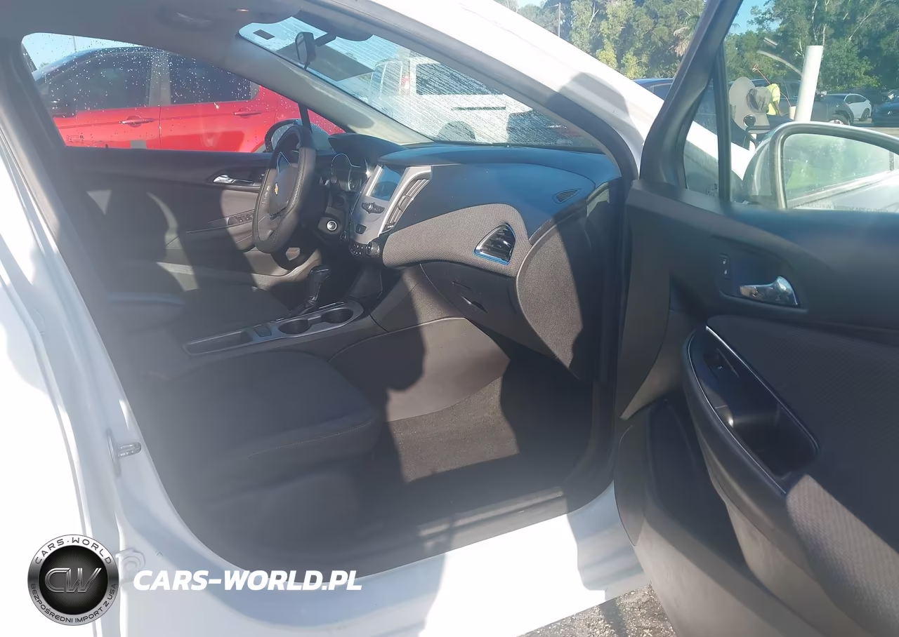 2018 Chevrolet Cruze Ls Auto VIN:1G1BC5SM4J7196698 - 5