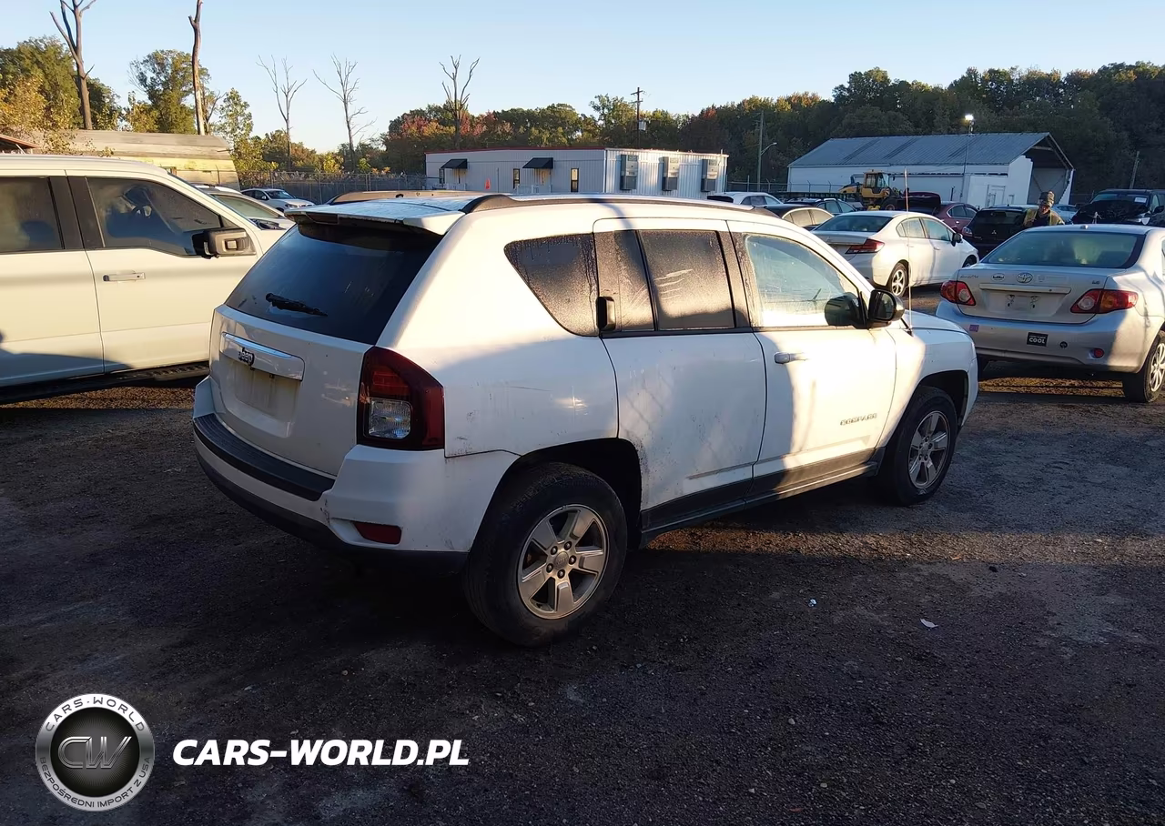 2014 Jeep Compass Sport VIN:1C4NJCBA5ED881711 - 4