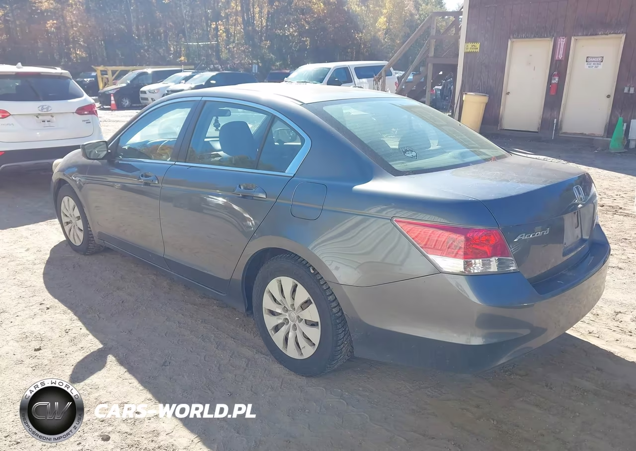 2010 Honda Accord 2.4 Lx VIN:1HGCP2E30AA124693 - 3