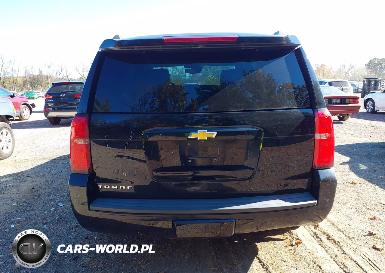 2015 Chevrolet Tahoe Lt VIN:1GNSKBKCXFR681978 - 17