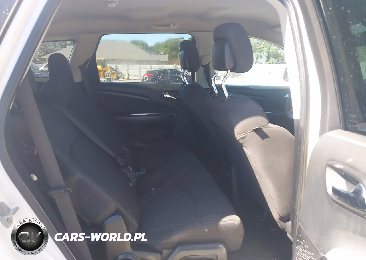 2018 Dodge Journey Se VIN:3C4PDCAB3JT447933 - 8