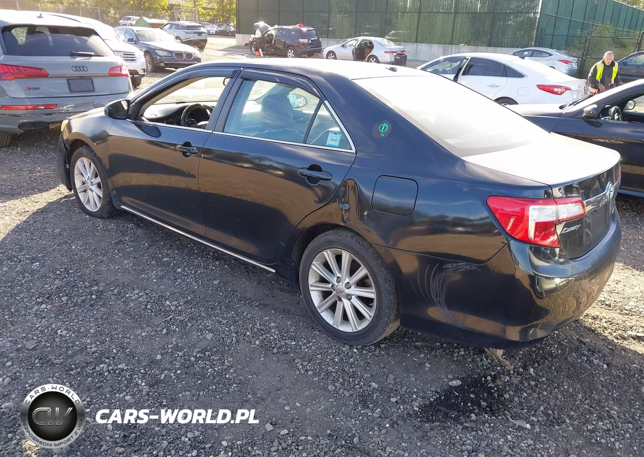 2014 Toyota Camry Hybrid Xle VIN:4T1BD1FK3EU118891 - 3