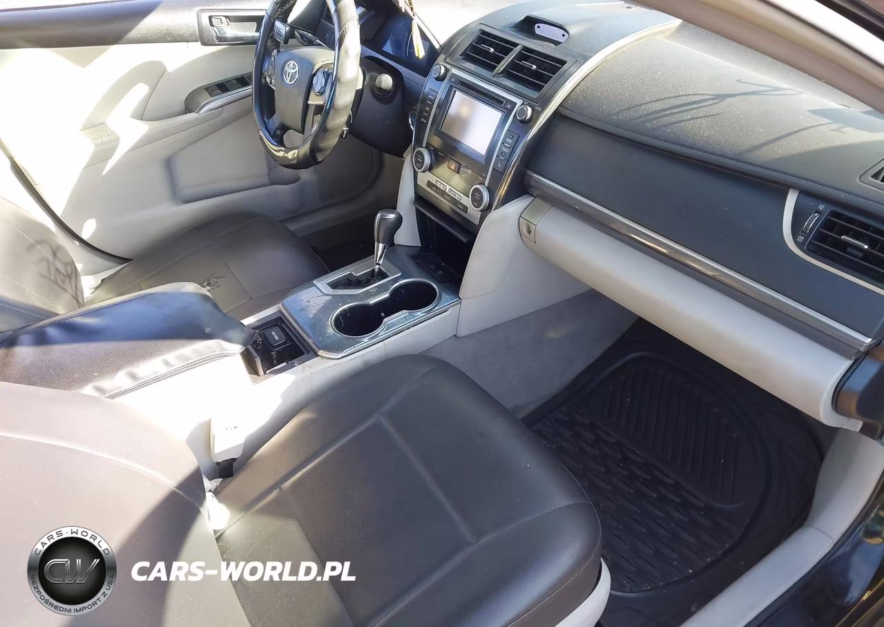 2014 Toyota Camry Hybrid Xle VIN:4T1BD1FK3EU118891 - 5