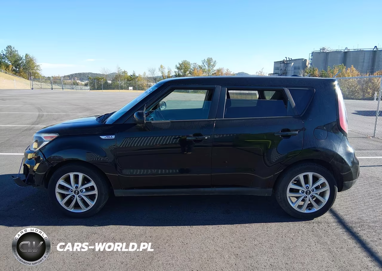 2018 Kia Soul + VIN:KNDJP3A50J7508568 - 14