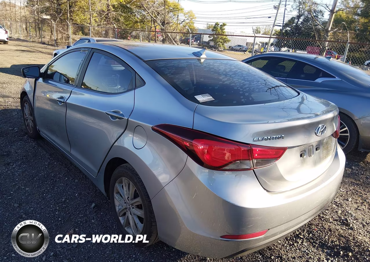 2015 Hyundai Elantra Se VIN:5NPDH4AEXFH631913 - 3