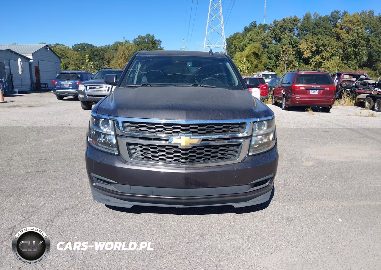 2017 Chevrolet Suburban Lt VIN:1GNSCHKC6HR116422 - 12