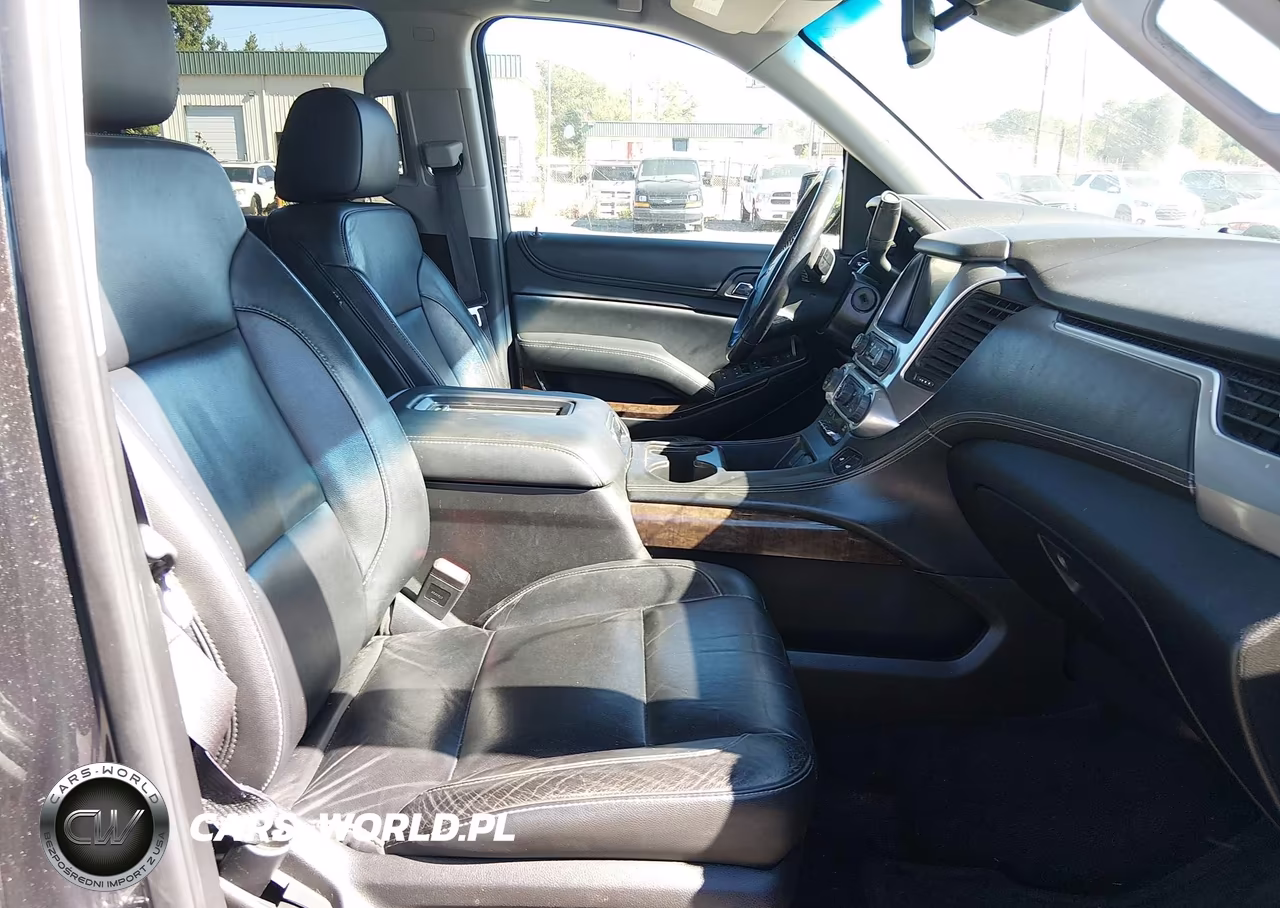2017 Chevrolet Suburban Lt VIN:1GNSCHKC6HR116422 - 5