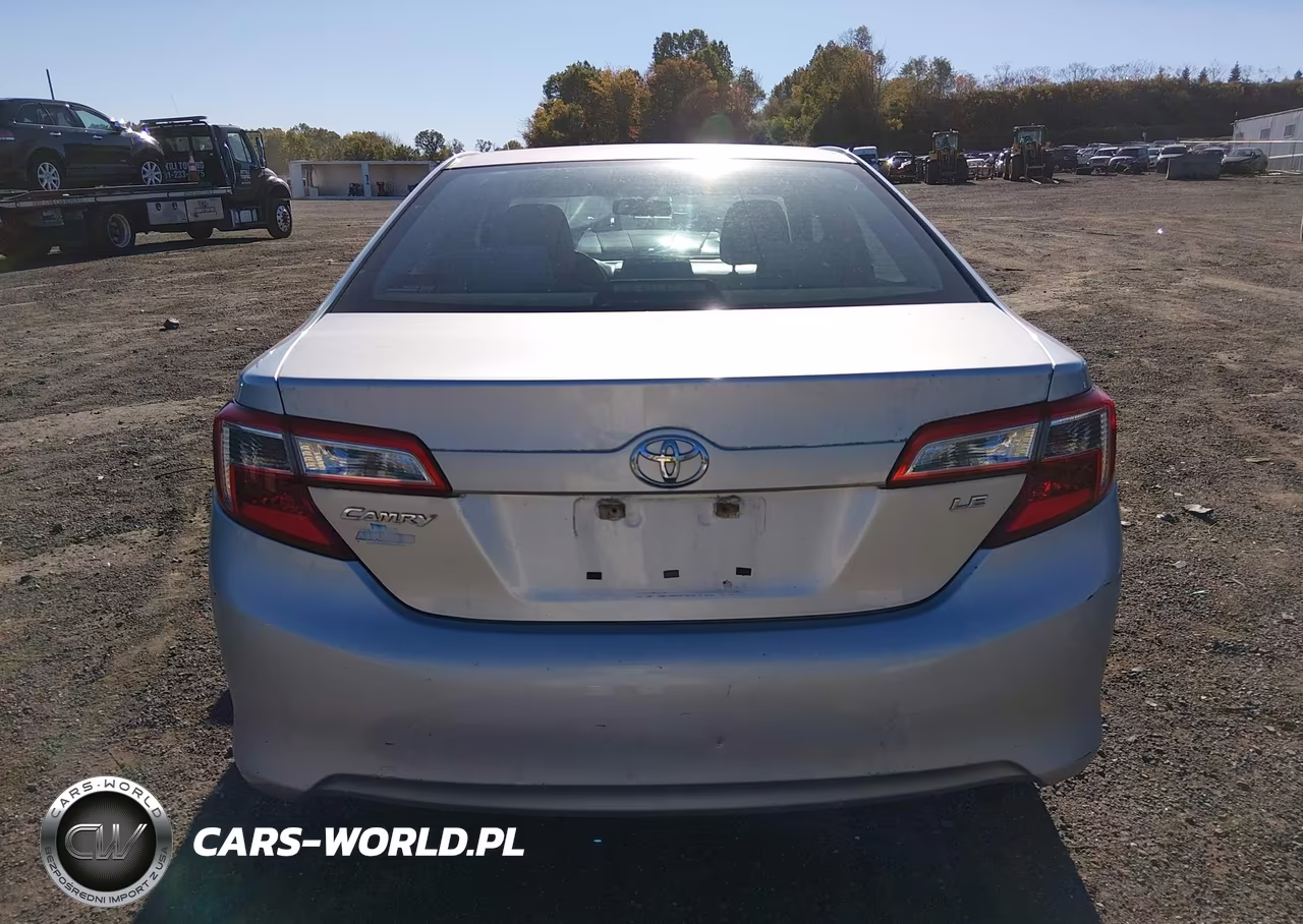 2014 Toyota Camry Le VIN:4T1BF1FK3EU306112 - 16