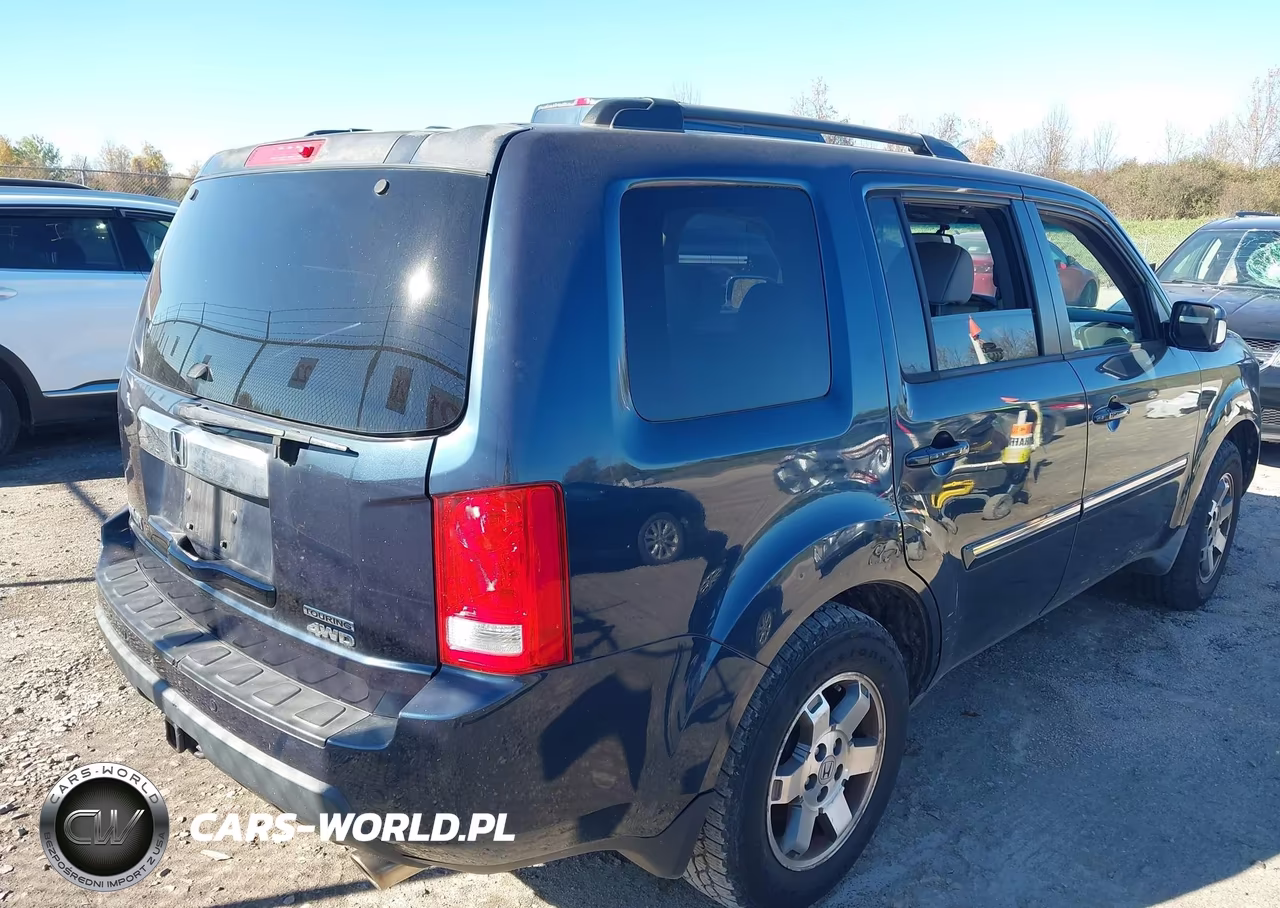 2010 Honda Pilot Touring VIN:5FNYF4H86AB017620 - 4
