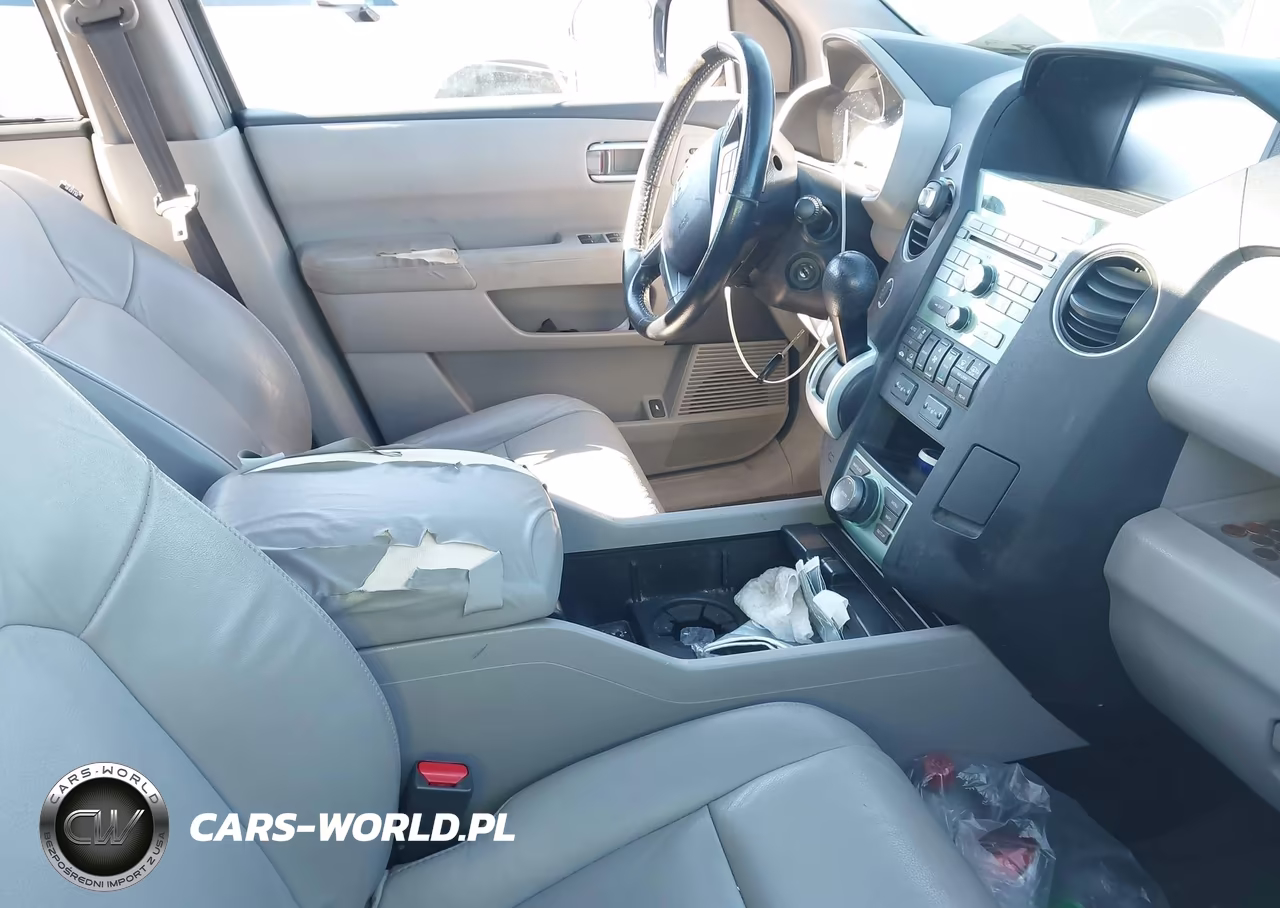 2010 Honda Pilot Touring VIN:5FNYF4H86AB017620 - 5