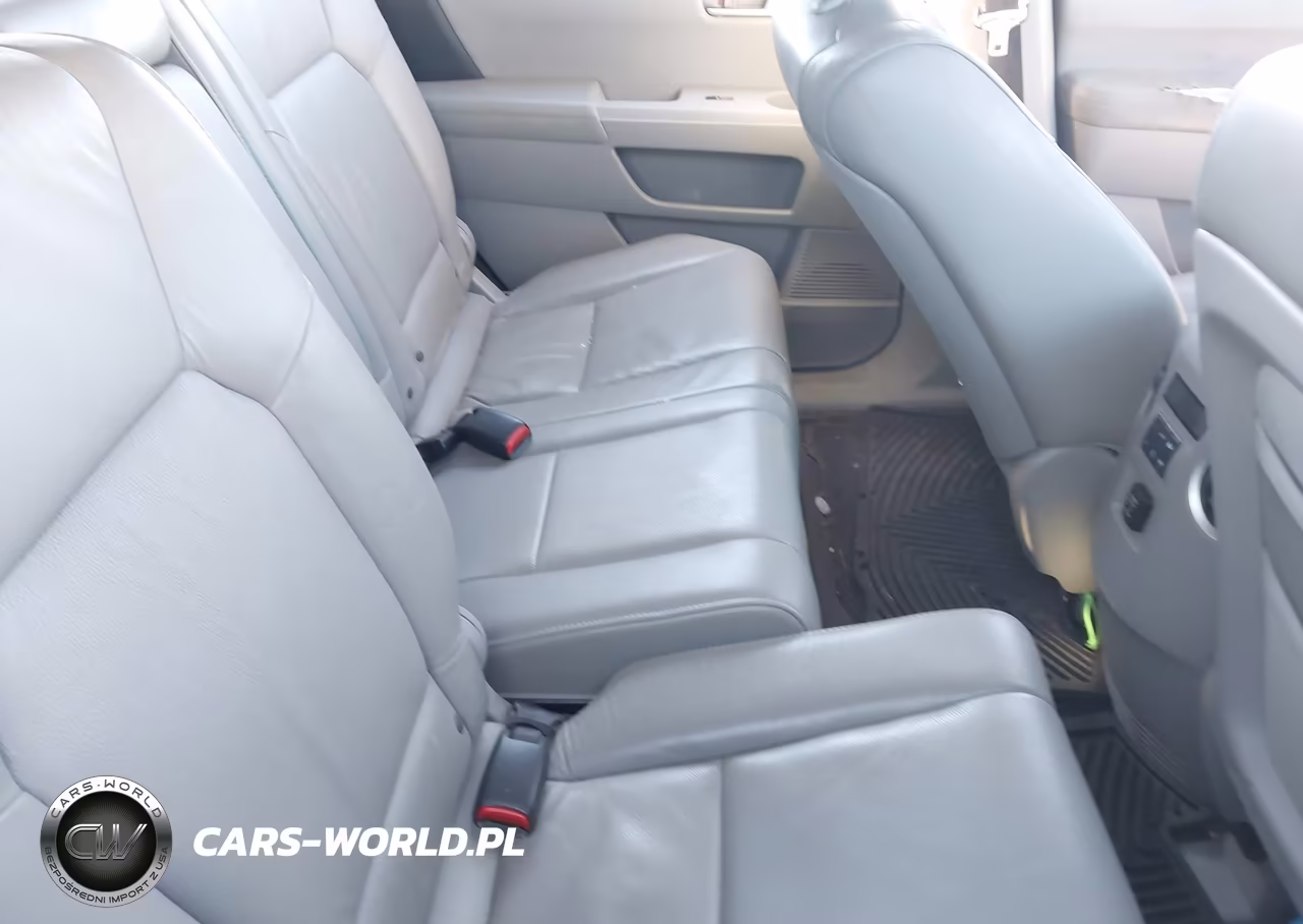 2010 Honda Pilot Touring VIN:5FNYF4H86AB017620 - 8