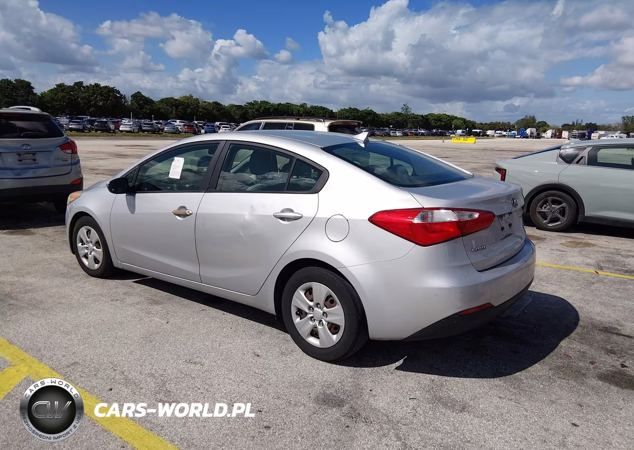 2015 Kia Forte Lx VIN:KNAFX4A60F5328639 - 3