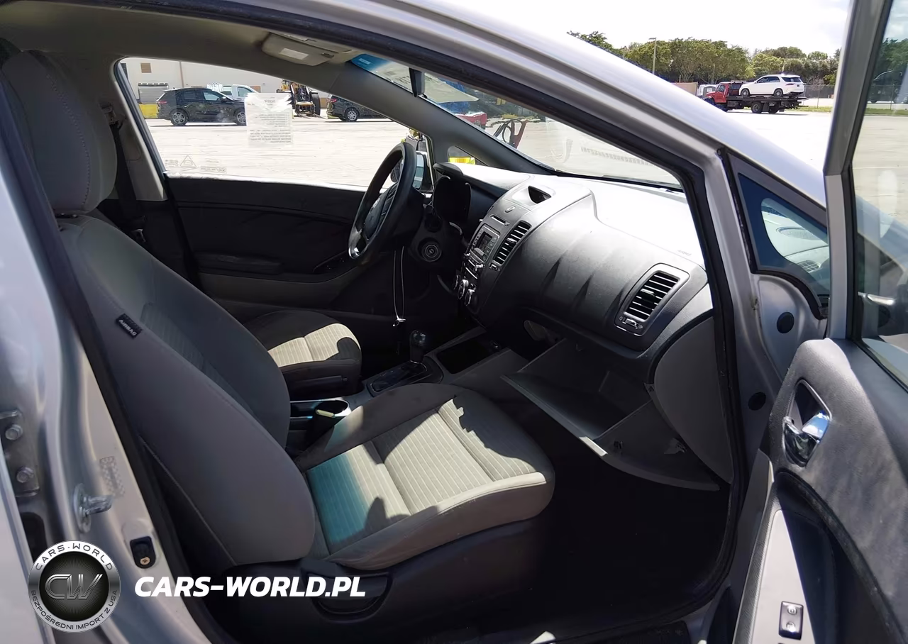 2015 Kia Forte Lx VIN:KNAFX4A60F5328639 - 5