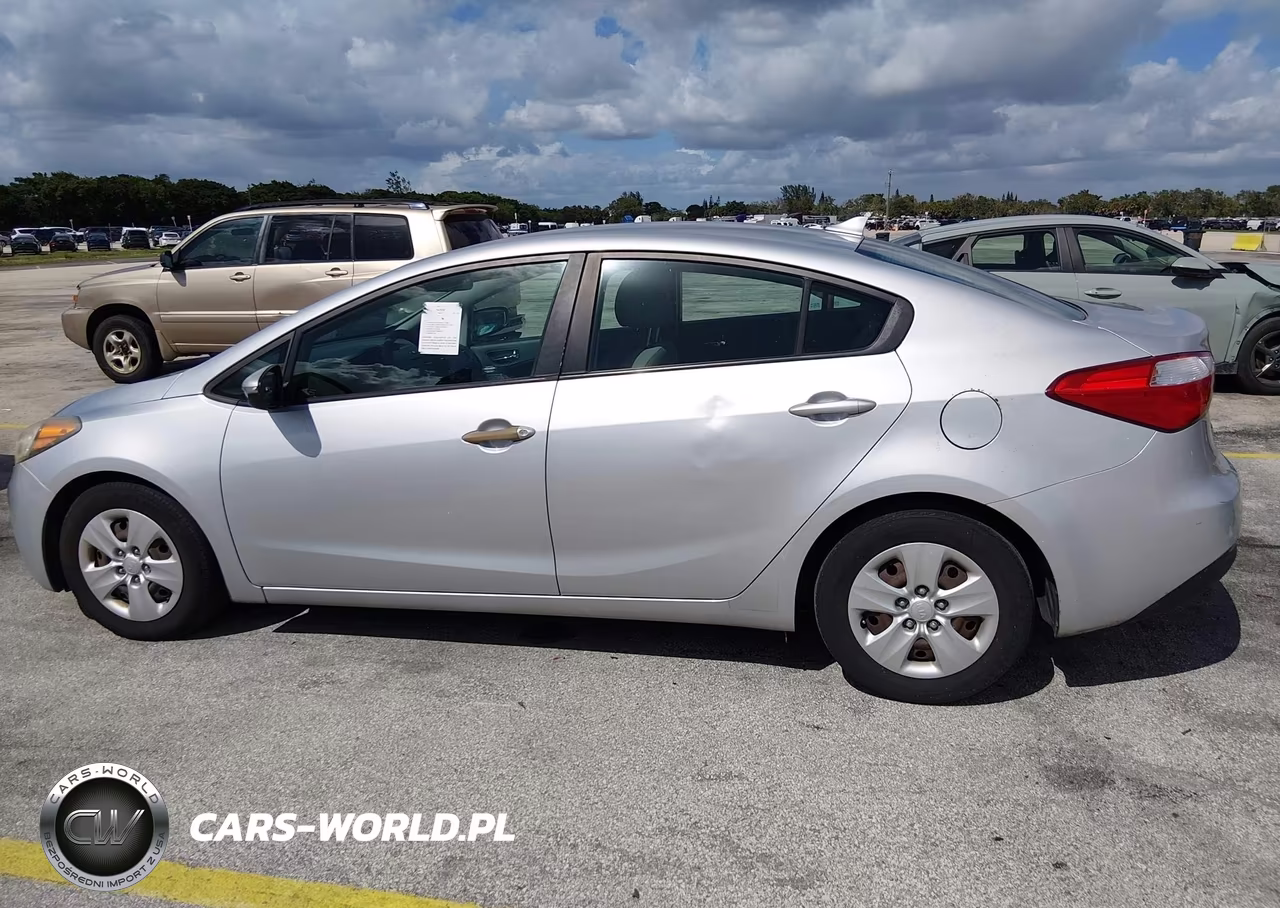 2015 Kia Forte Lx VIN:KNAFX4A60F5328639 - 6