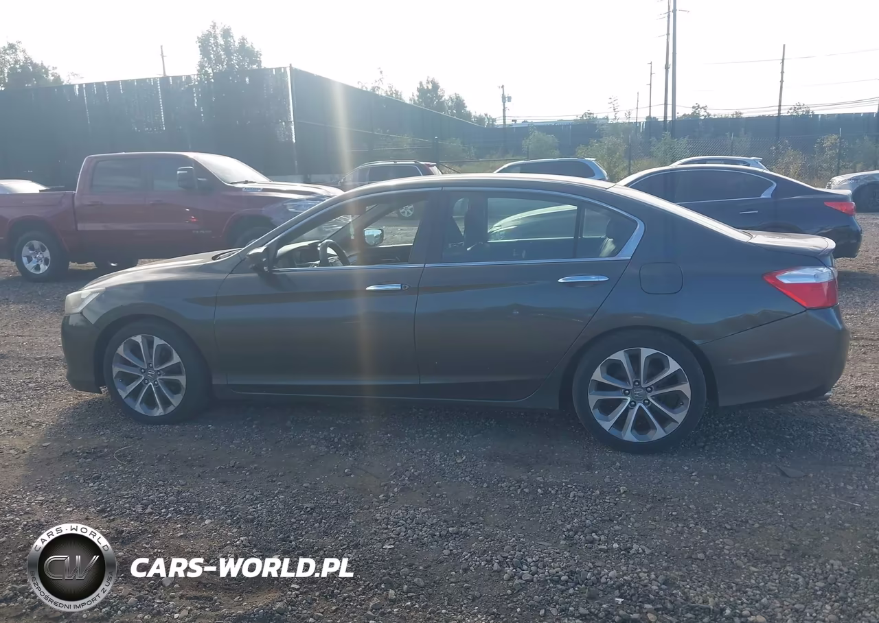 2013 Honda Accord Sport VIN:1HGCR2F5XDA277211 - 14