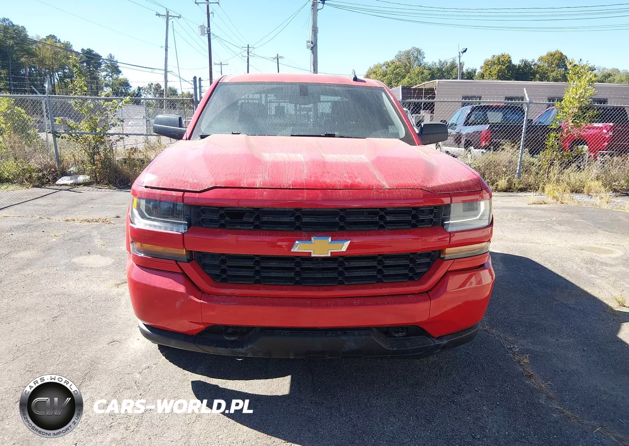 2018 Chevrolet Silverado C1500 Custom VIN:3GCPCPEH7JG248174 - 12