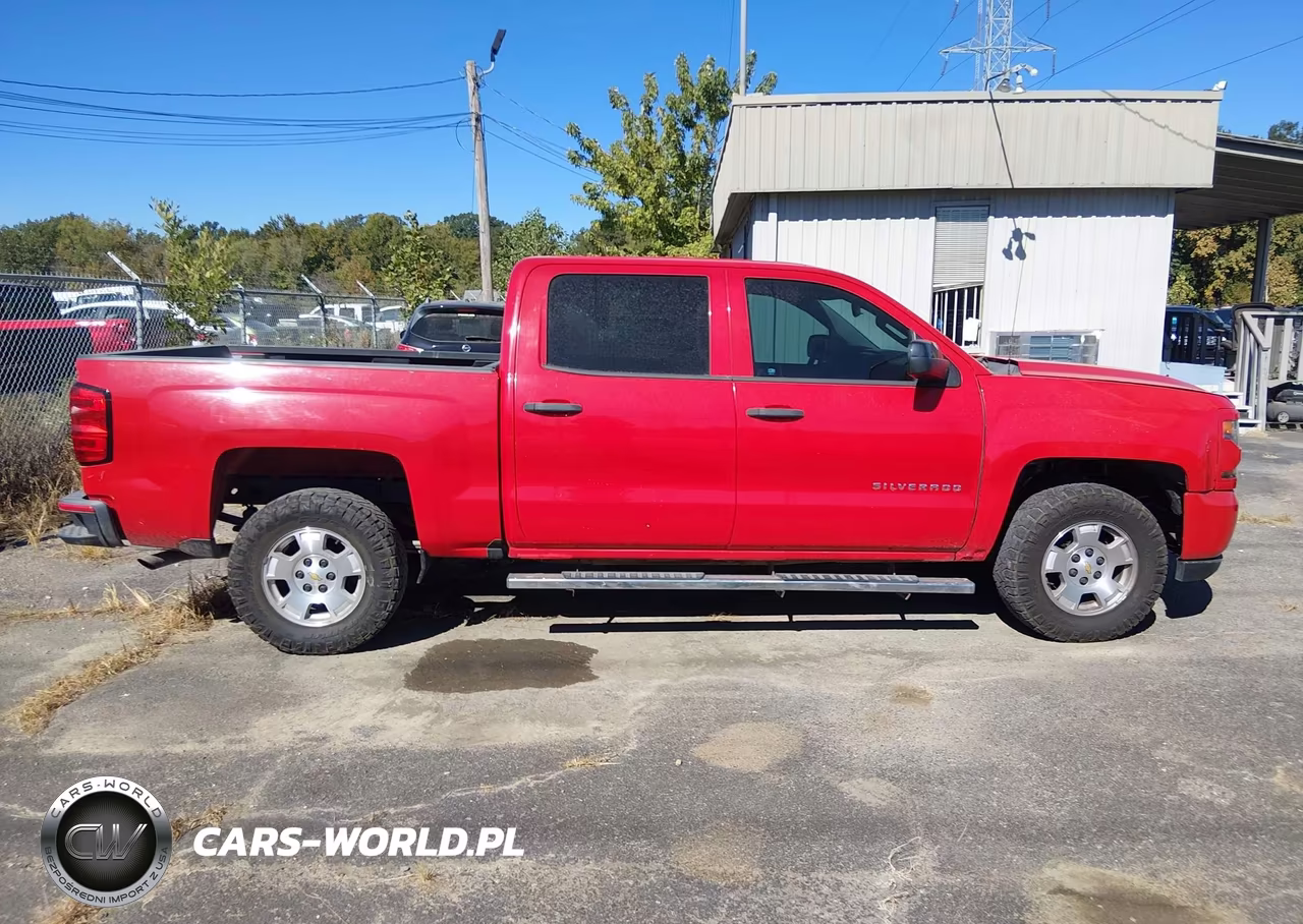 2018 Chevrolet Silverado C1500 Custom VIN:3GCPCPEH7JG248174 - 13