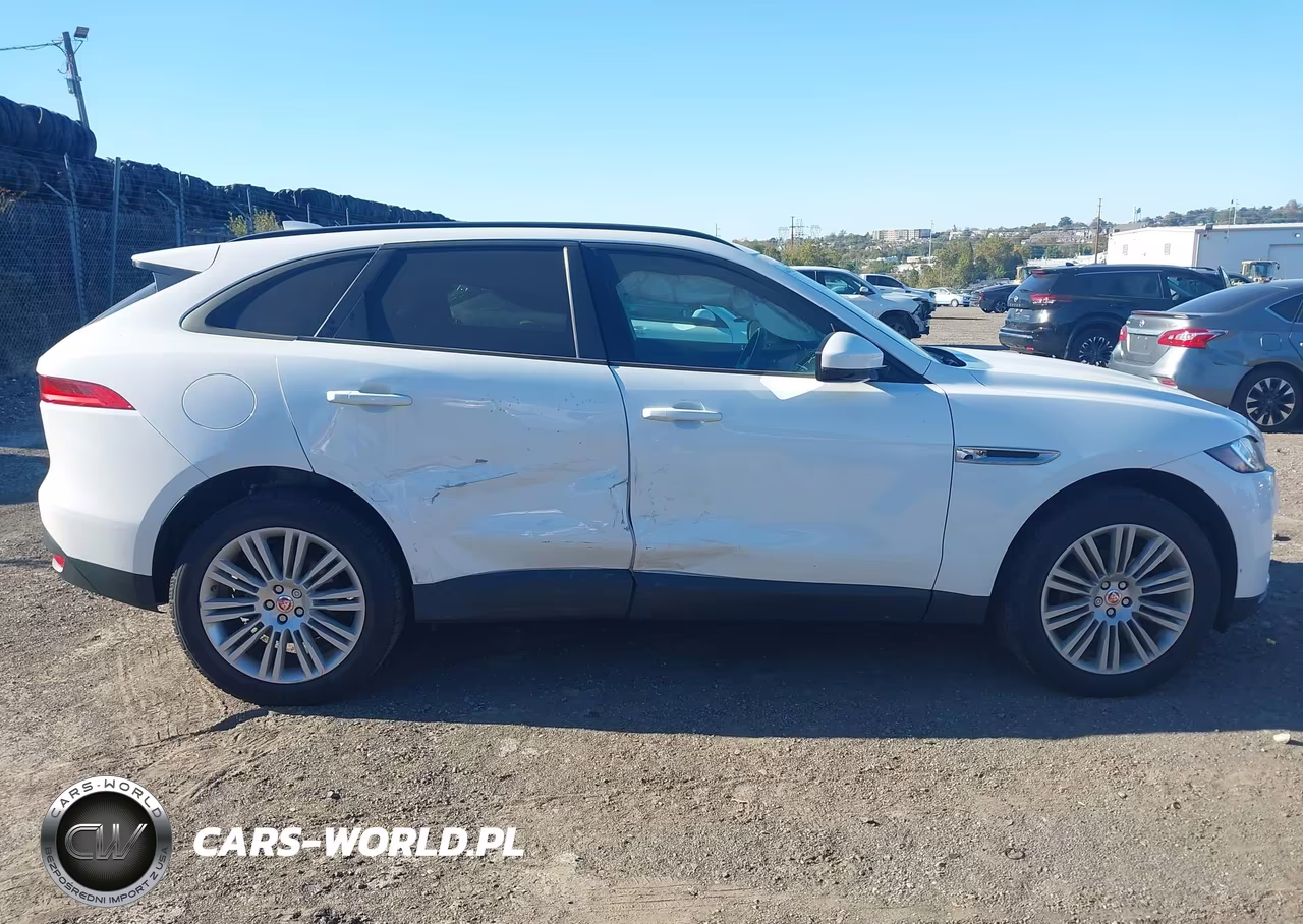 2018 Jaguar F-Pace 25T Premium VIN:SADCJ2FX1JA255105 - 13