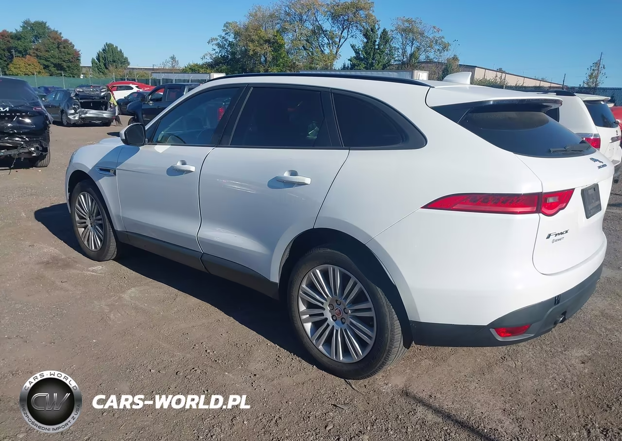 2018 Jaguar F-Pace 25T Premium VIN:SADCJ2FX1JA255105 - 3