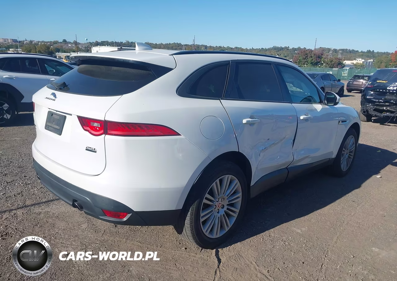 2018 Jaguar F-Pace 25T Premium VIN:SADCJ2FX1JA255105 - 4