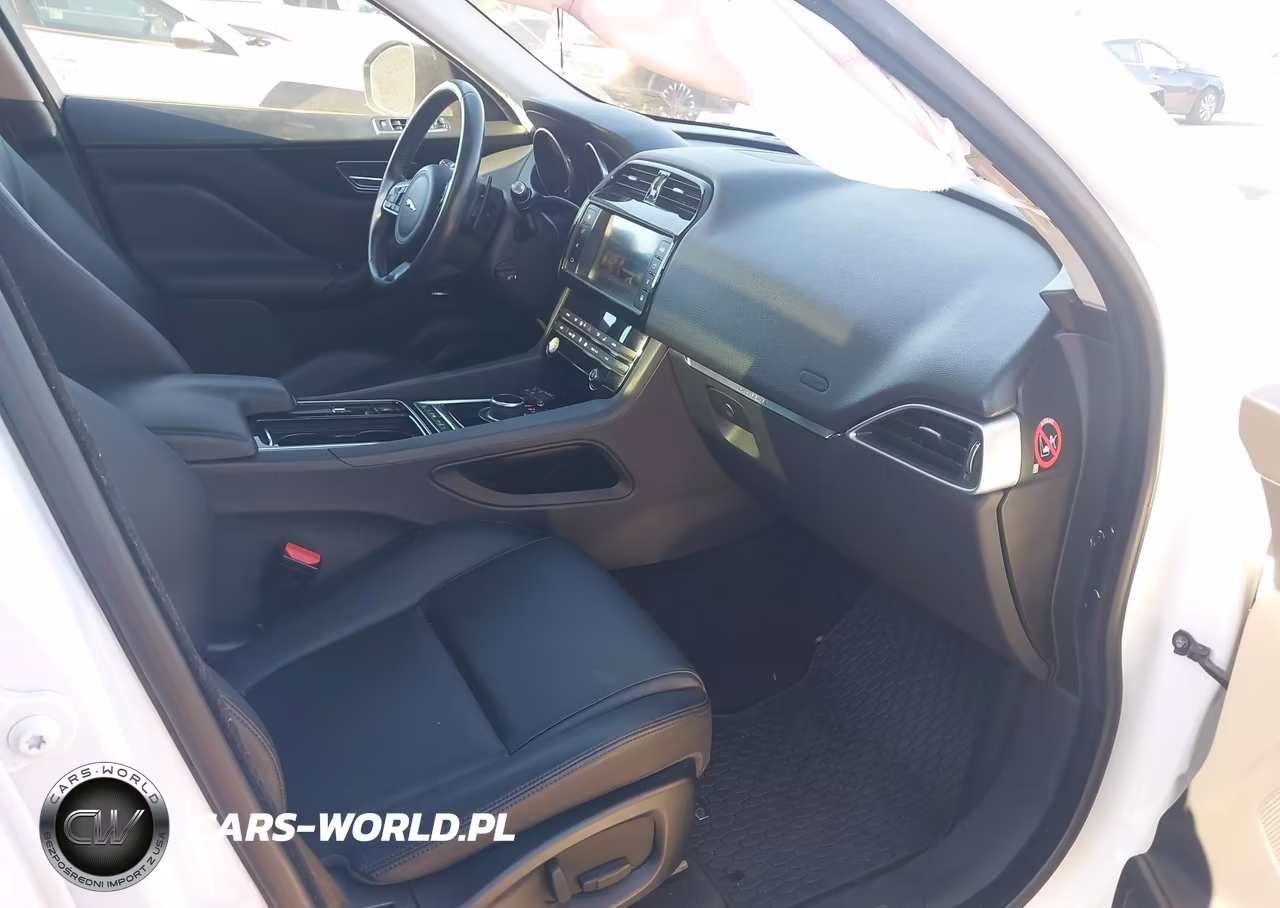 2018 Jaguar F-Pace 25T Premium VIN:SADCJ2FX1JA255105 - 5