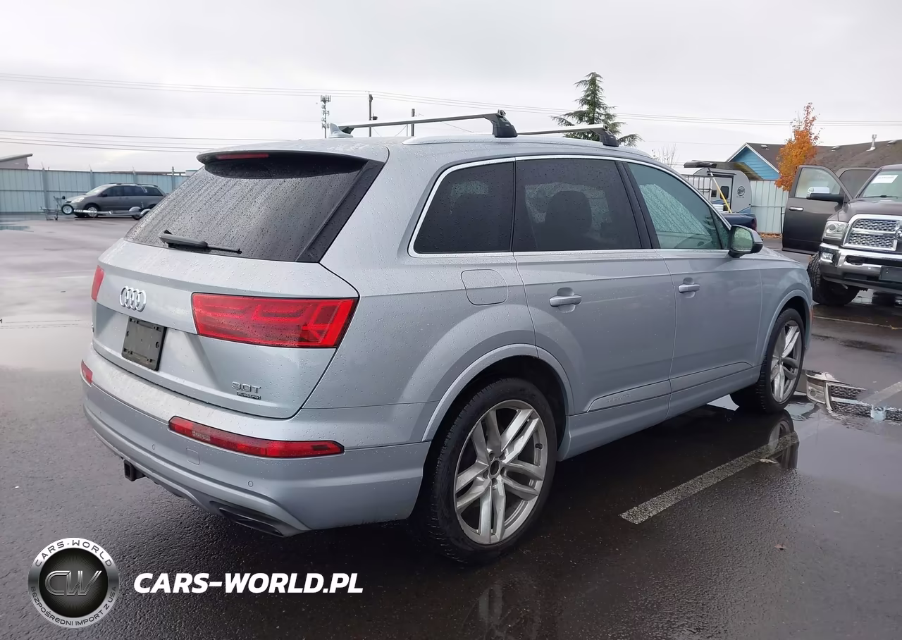 2017 Audi Q7 3.0T Premium VIN:WA1VAAF79HD019609 - 4