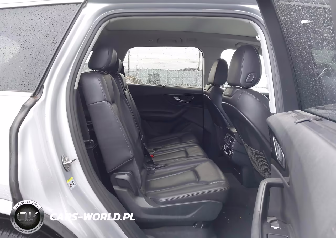 2017 Audi Q7 3.0T Premium VIN:WA1VAAF79HD019609 - 8