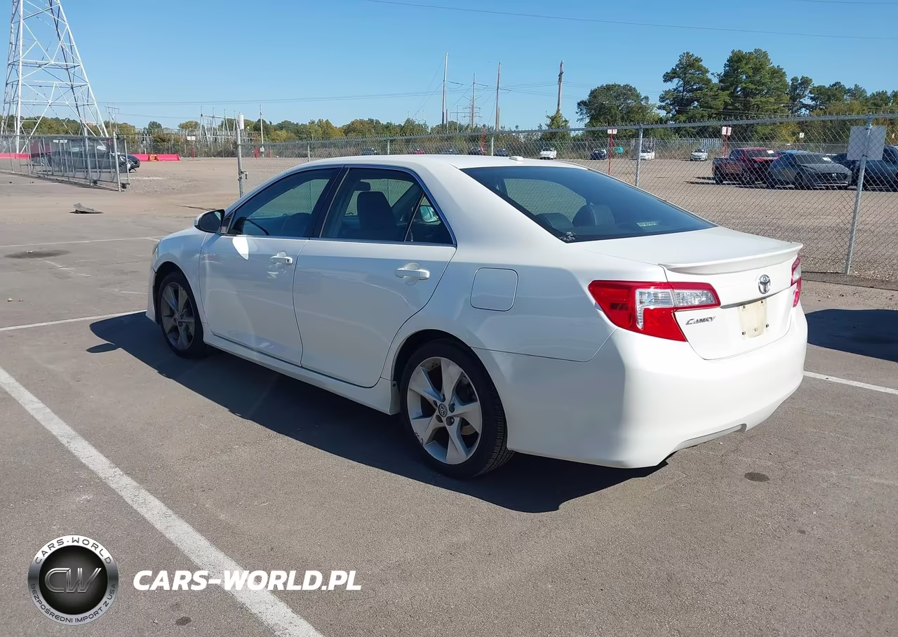 2012 Toyota Camry Se Limited Edition VIN:4T1BF1FK7CU622898 - 3