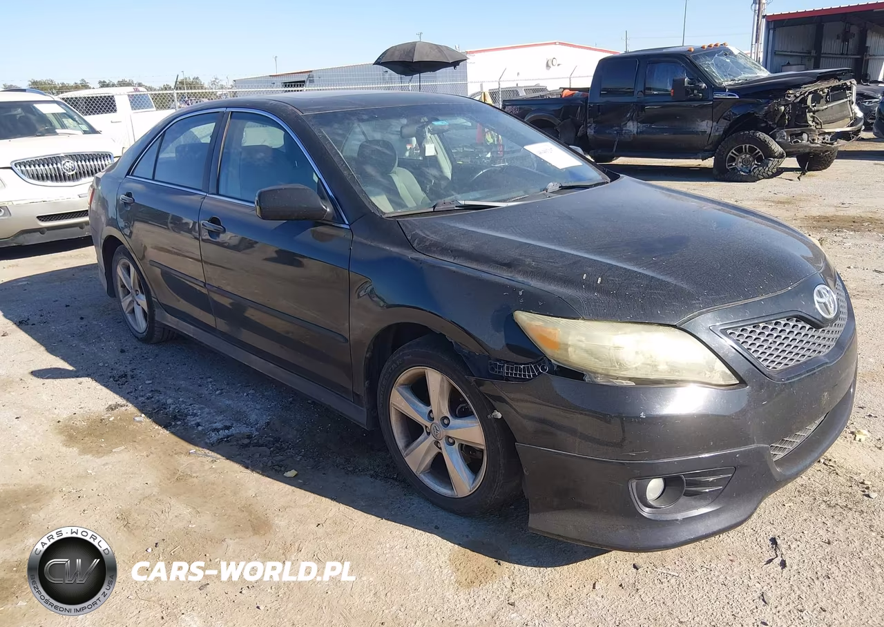 2011 Toyota Camry Se – zdjęcie 1 z 11