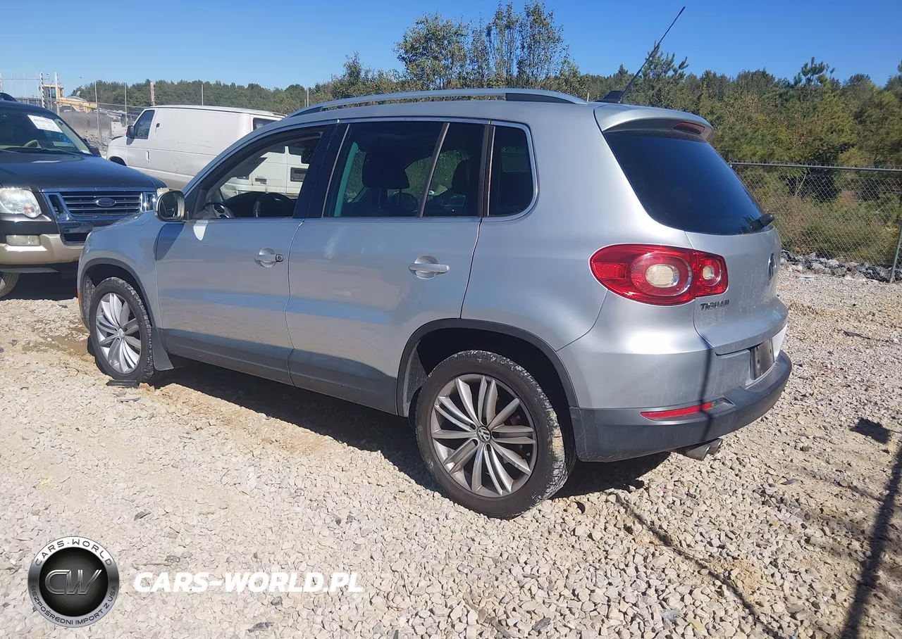 2011 Volkswagen Tiguan Sel VIN:WVGBV7AXXBW554625 - 3