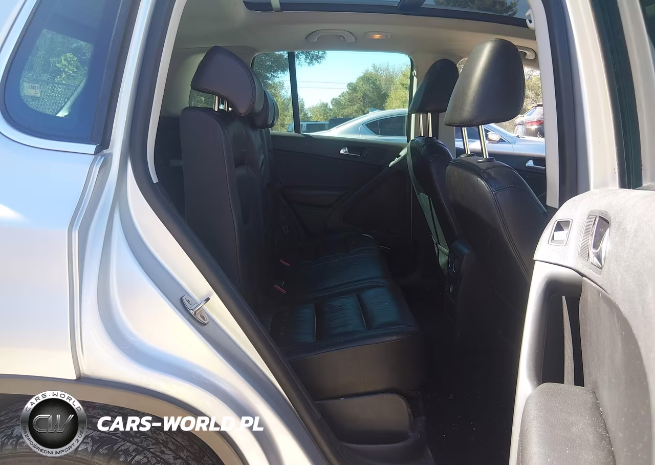 2011 Volkswagen Tiguan Sel VIN:WVGBV7AXXBW554625 - 8