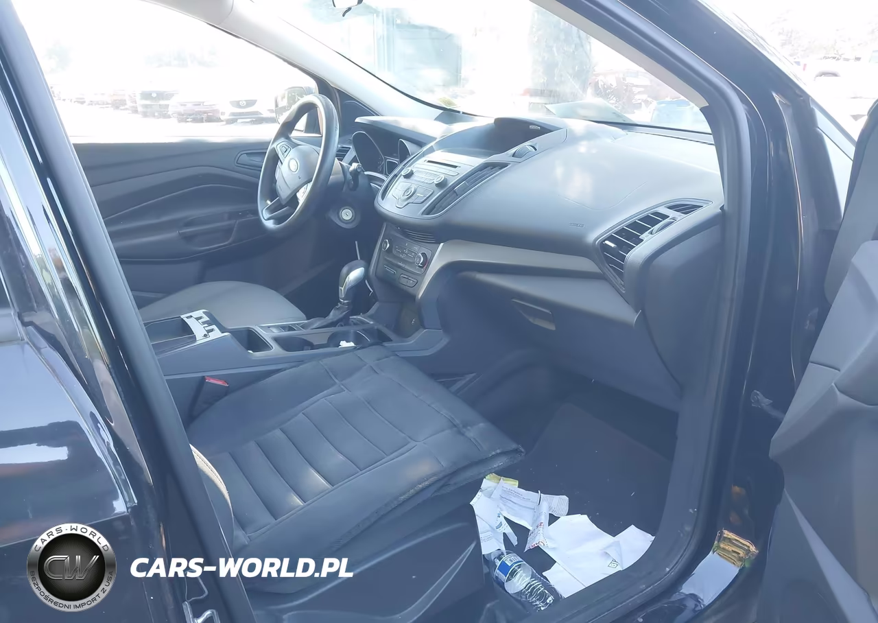 2017 Ford Escape S VIN:1FMCU0F72HUF00392 - 5
