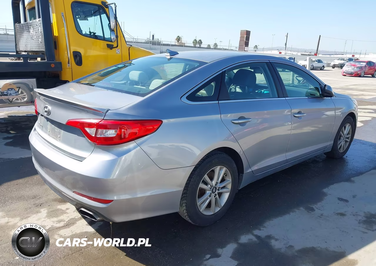 2017 Hyundai Sonata VIN:5NPE24AF4HH583097 - 4