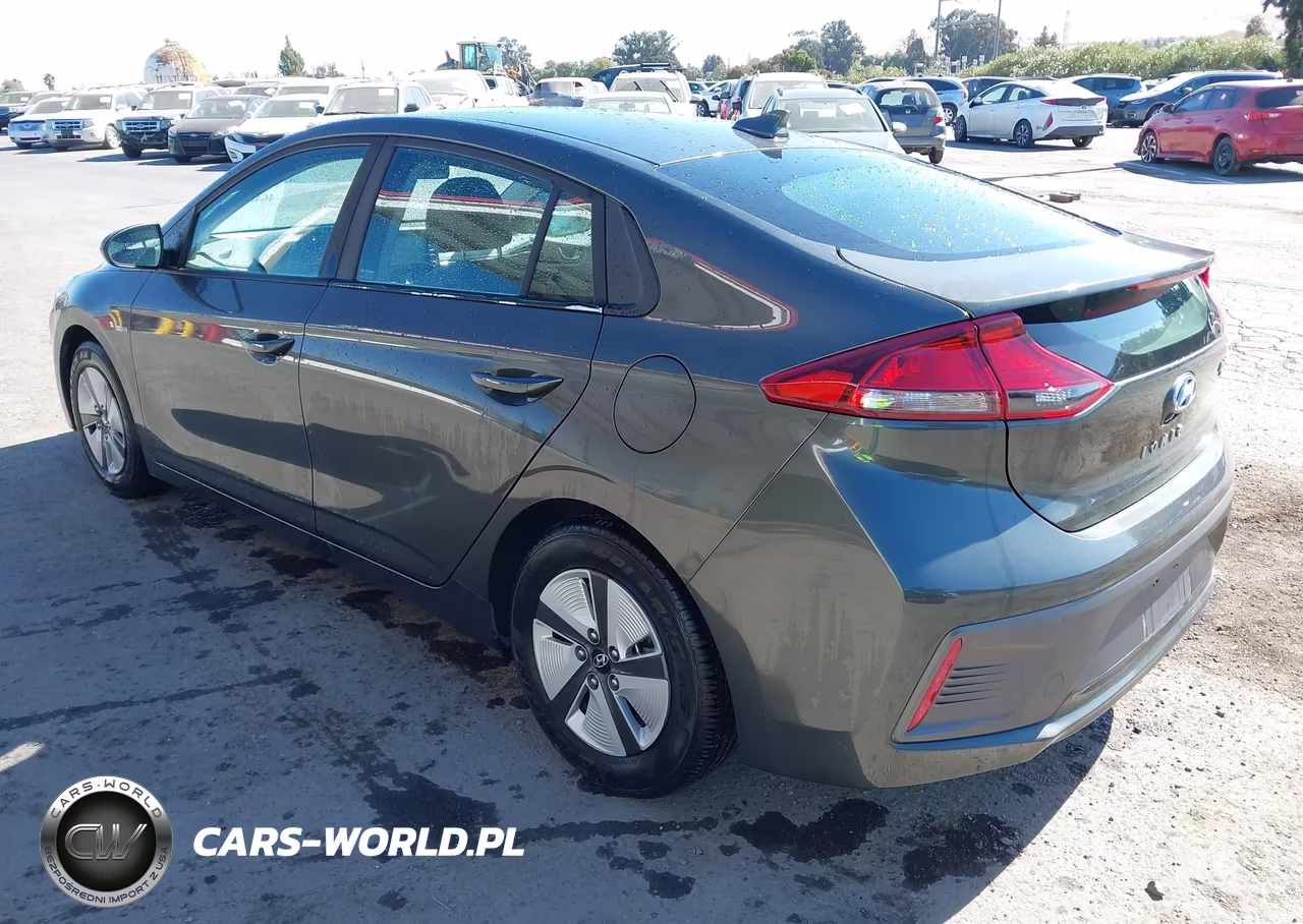 2020 Hyundai Ioniq Hybrid Blue VIN:KMHC65LC0LU220178 - 3