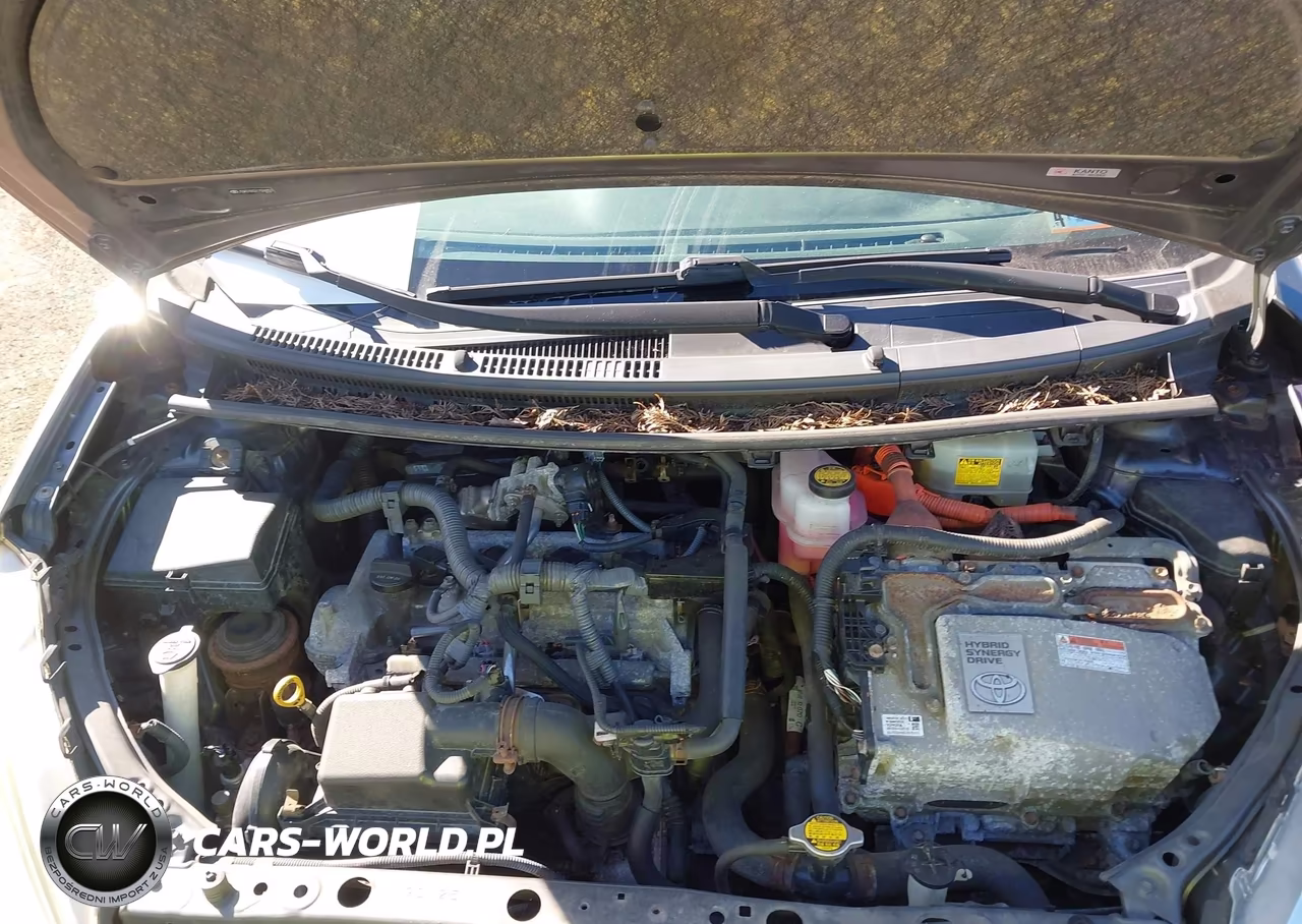 2012 Toyota Prius C Two VIN:JTDKDTB32C1506823 - 10