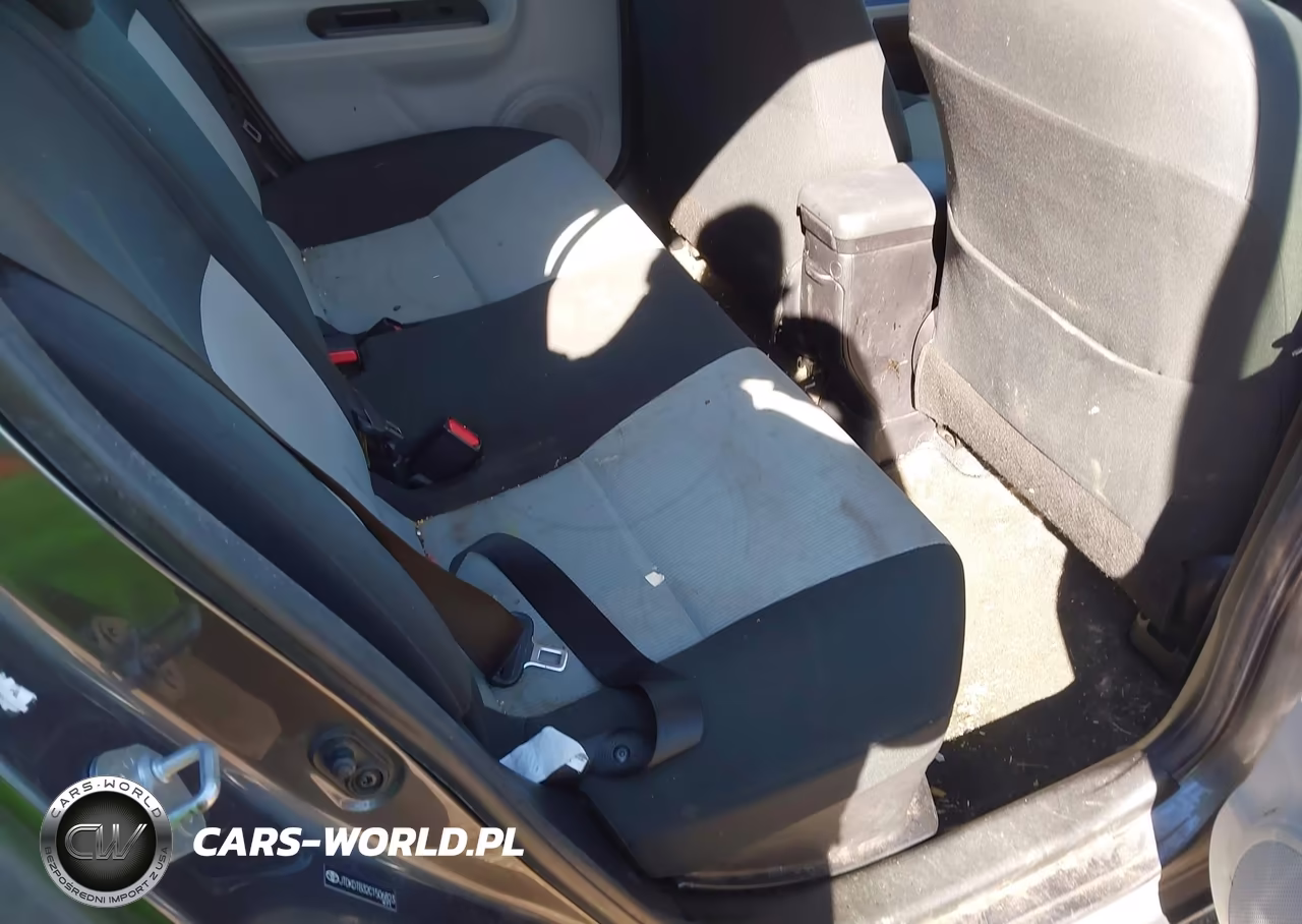 2012 Toyota Prius C Two VIN:JTDKDTB32C1506823 - 8