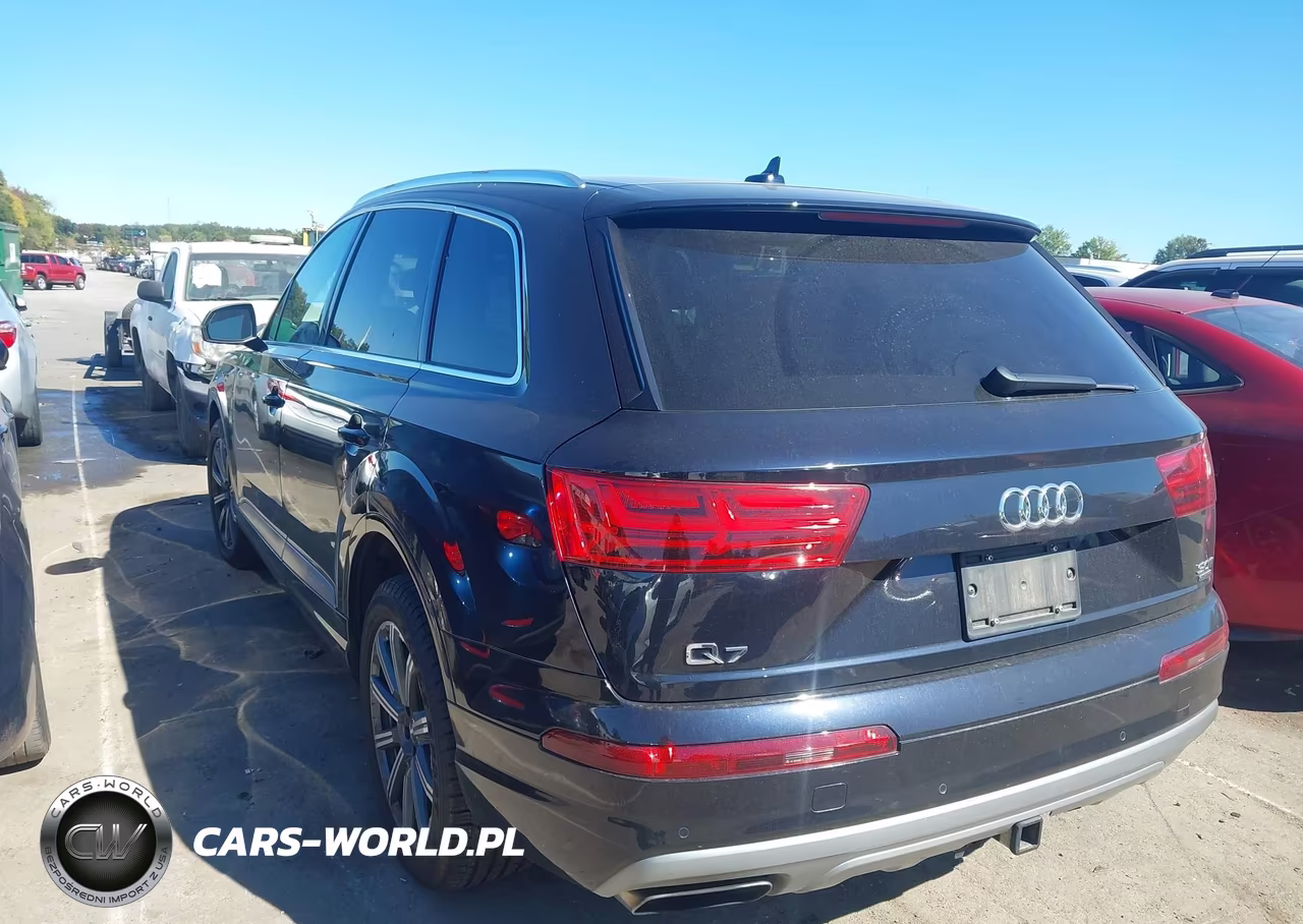 2018 Audi Q7 3.0T Premium VIN:WA1VAAF7XJD011315 - 3