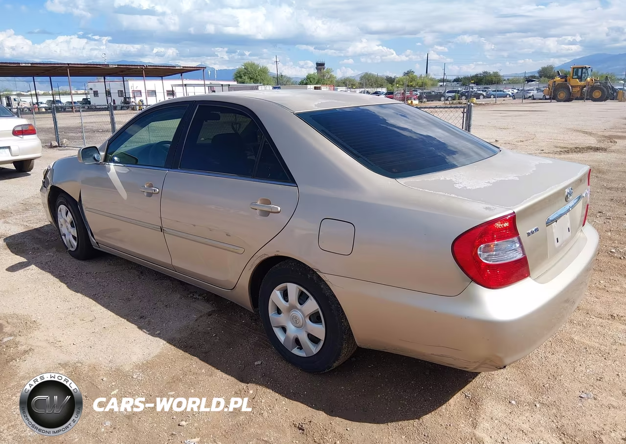 2002 Toyota Camry Le VIN:4T1BE32K52U059160 - 3