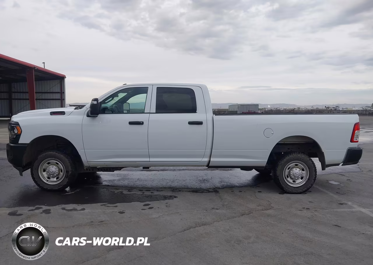 2023 Ram 2500 Tradesman 4X4 8' Box VIN:3C6UR5HJ0PG584284 - 14
