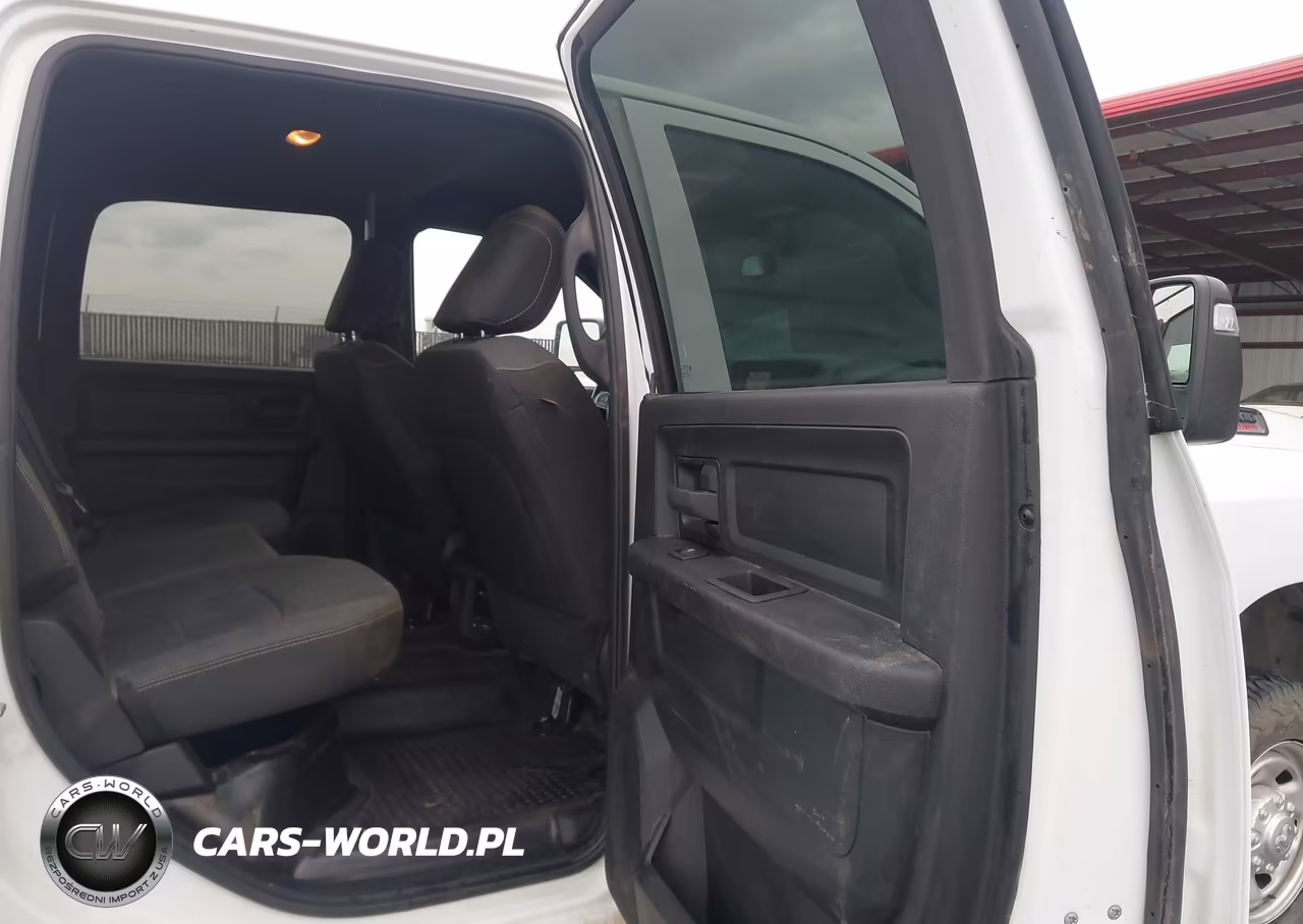 2023 Ram 2500 Tradesman 4X4 8' Box VIN:3C6UR5HJ0PG584284 - 8