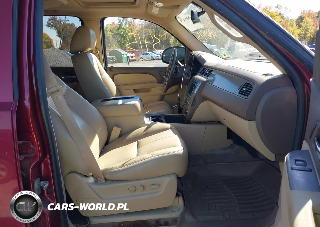 2010 Chevrolet Suburban 1500 Lt1 VIN:1GNUKJE38AR210922 - 5